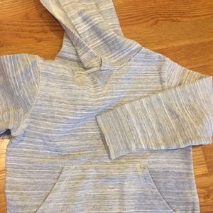 Gray hooded sweatshirt Land's End size 5 - 6 Long sleeve , comfortable classic.